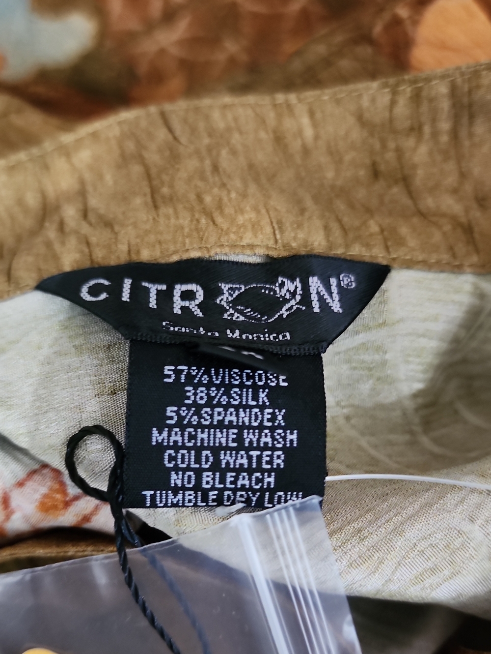Citron Santa Monica Silk Blend Lotus Paradise Button Down Blouse New With Tags - Picture 10 of 11